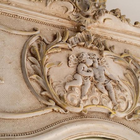 Bien D'Exception En Face Du Palais Des Papes Apartment Avignon Exterior photo