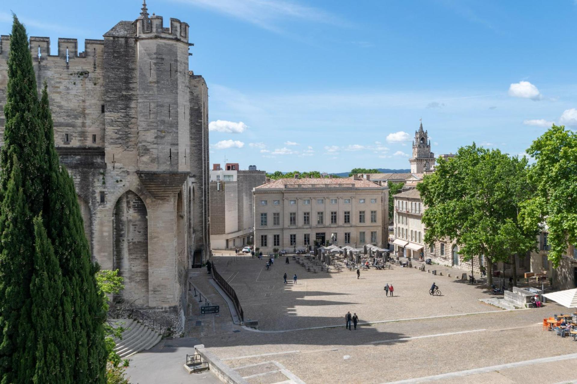 Bien D'Exception En Face Du Palais Des Papes Apartment Avignon Exterior photo