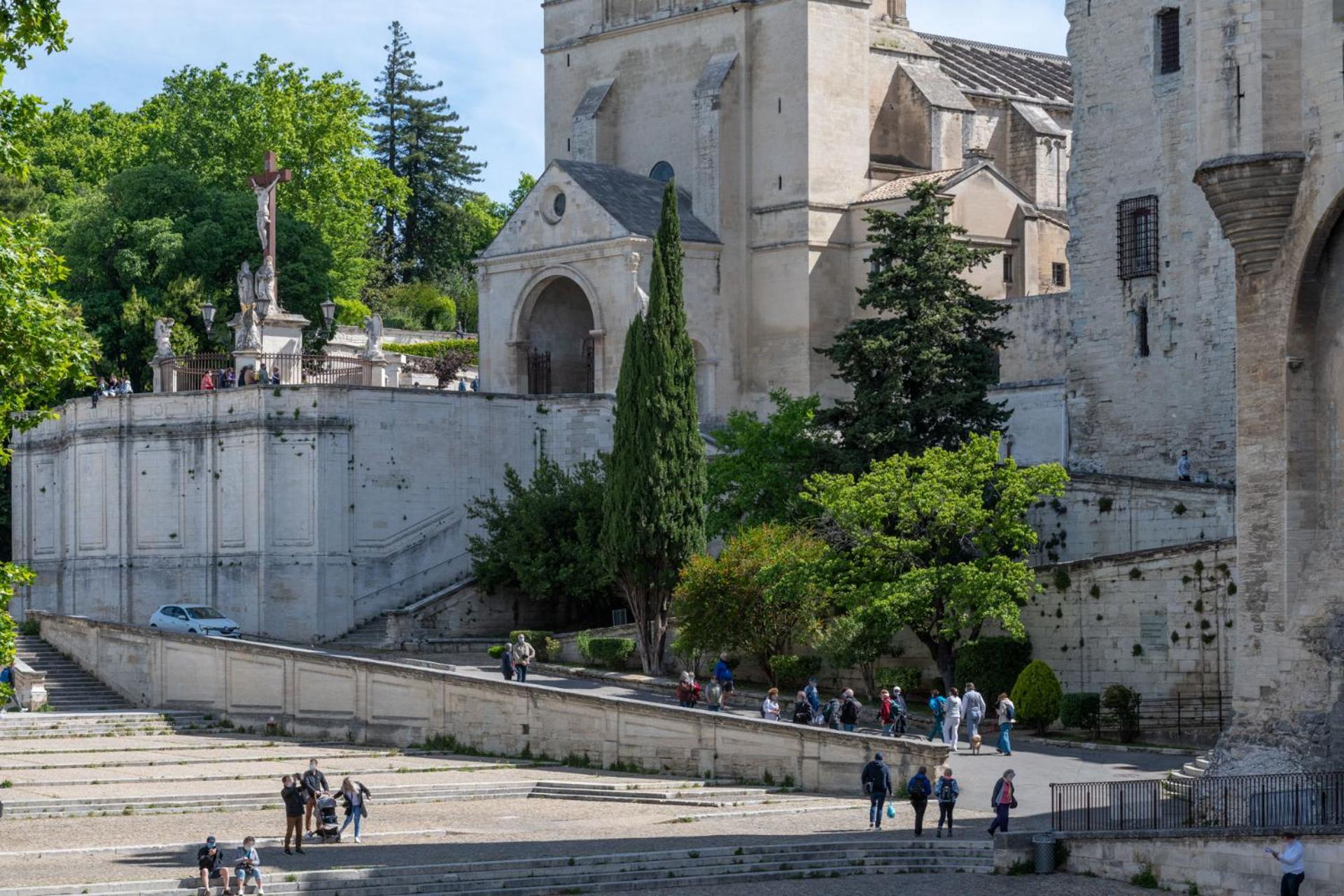 Bien D'Exception En Face Du Palais Des Papes Apartment Avignon Exterior photo